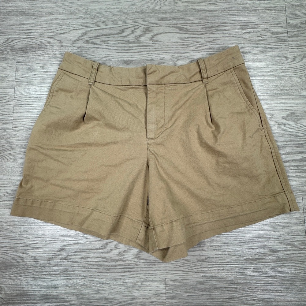 Tommy Bahama Womens Shorts Chino Pleated Khaki Tan Size 6 Stretch Cotton Casual
